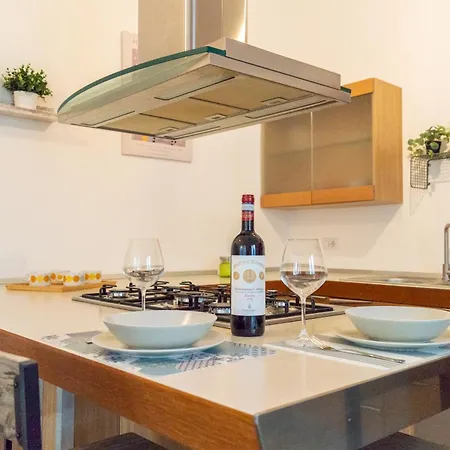 Yuna Rent - Residenza Delle Rose *