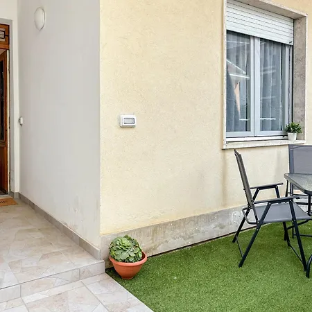 Yuna Rent - Residenza Delle Rose 아파트