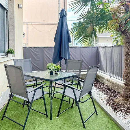 Yuna Rent - Residenza Delle Rose アパート ロゼート・デッリ・アブルッツィ