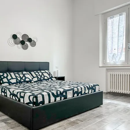 Yuna Rent - Residenza Delle Rose 아파트