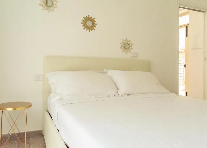 Yuna Rent - Residenza Delle Rose Розето-дельи-Абруцци