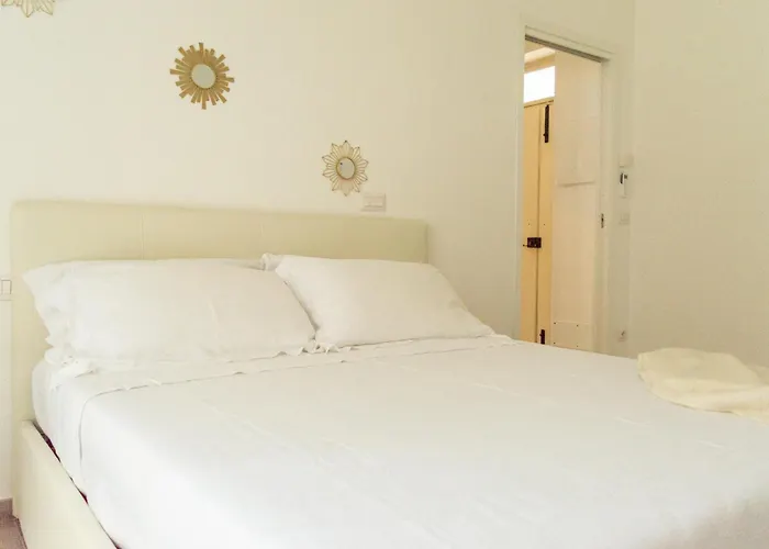 Yuna Rent - Residenza Delle Rose