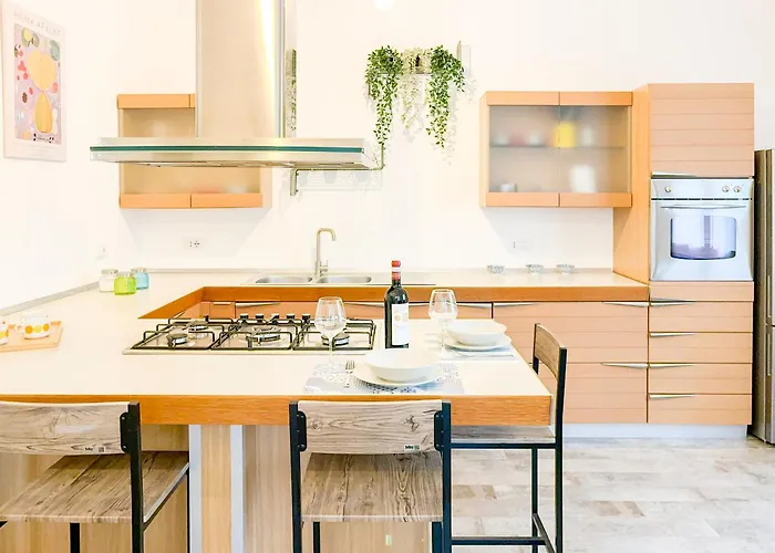 Yuna Rent - Residenza Delle Rose Розето-дельи-Абруцци