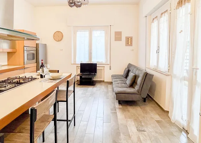 Апартаменты Yuna Rent - Residenza Delle Rose Розето-дельи-Абруцци