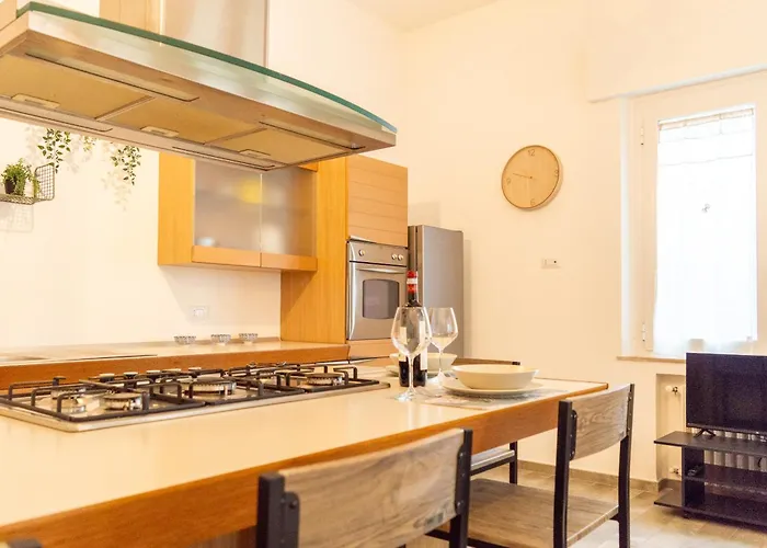 Yuna Rent - Residenza Delle Rose Розето-дельи-Абруцци