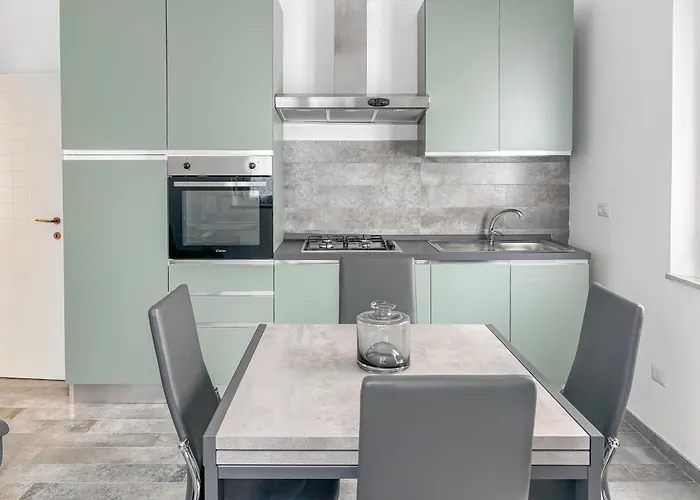 Yuna Rent - Residenza Delle Rose Розето-дельи-Абруцци